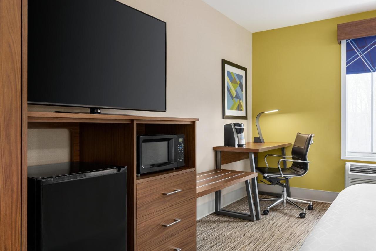 Holiday Inn Express & Suites Philadelphia - Mt Laurel By Ihg Mount Laurel Exterior foto