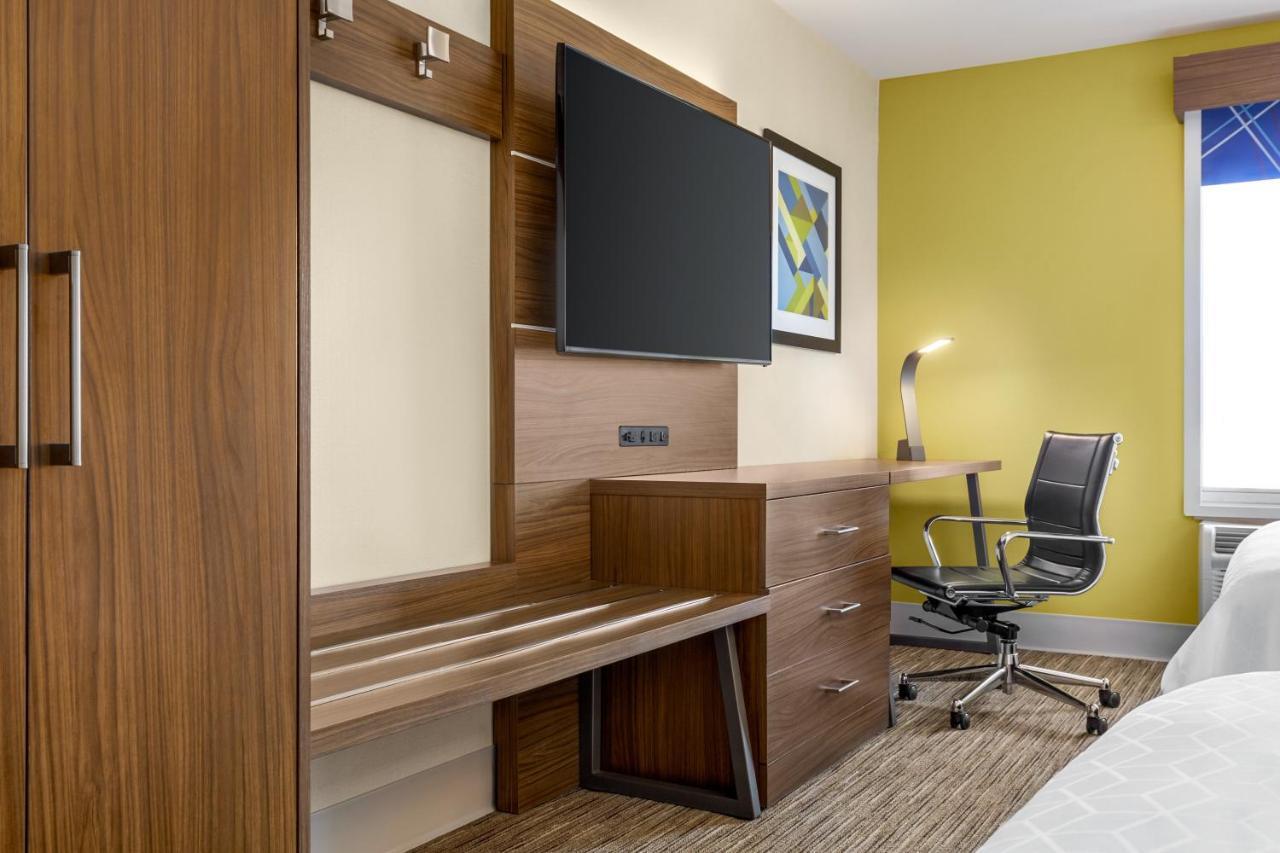 Holiday Inn Express & Suites Philadelphia - Mt Laurel By Ihg Mount Laurel Exterior foto
